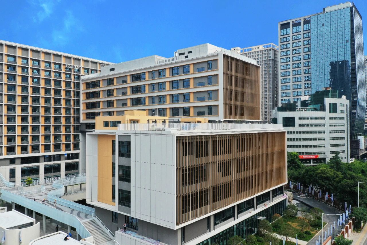 西安高新第一中学